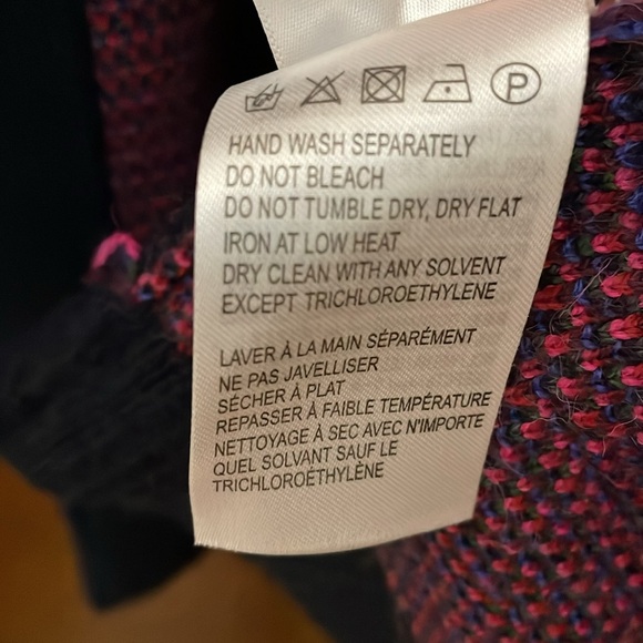 FARM Rio Multicolor Heart Pattern Cardigan - Picture 8 of 8